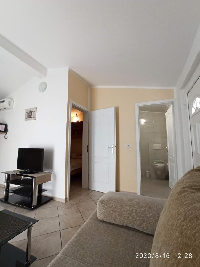 Apartmani Lun Vir Exterior photo