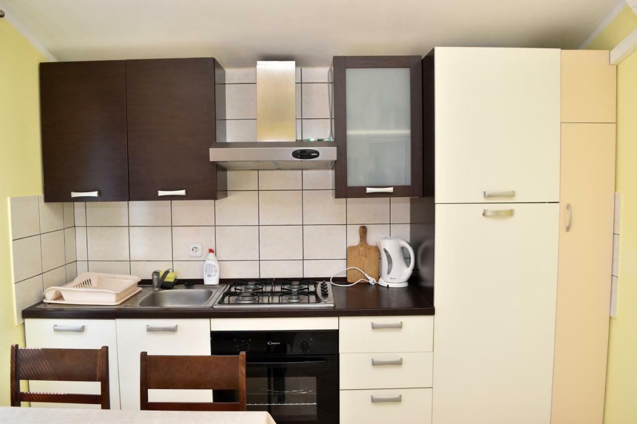Apartmani Lun Vir Exterior photo
