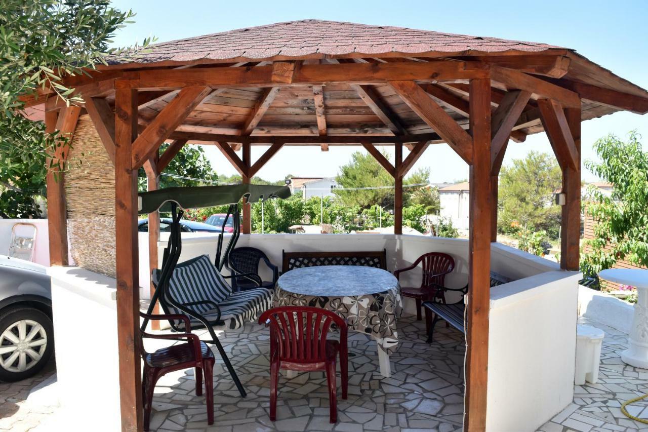 Apartmani Lun Vir Exterior photo